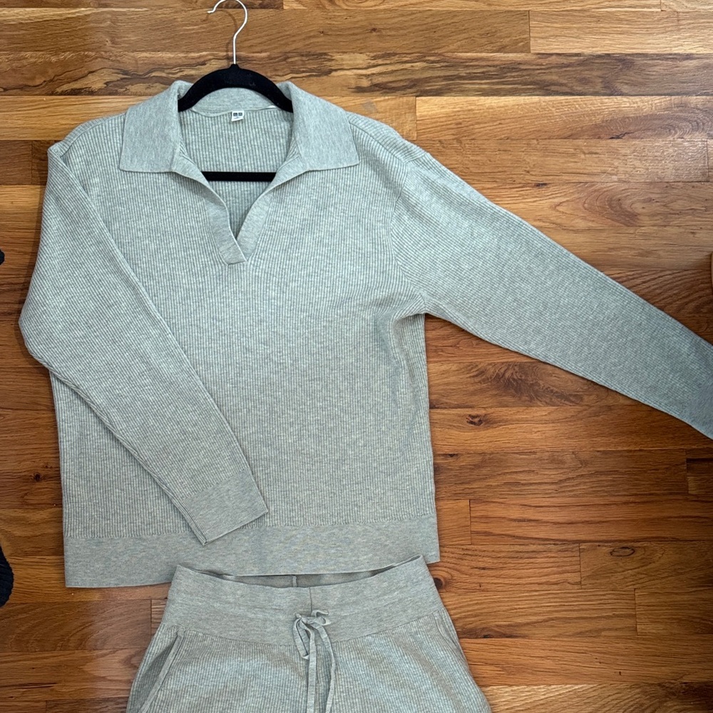 Uniqlo Light sage Ribbed Knit Pullover and Pants Set